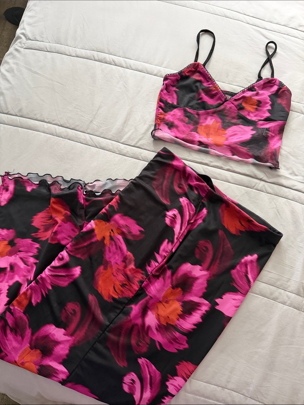Woman 2 piece skirt set